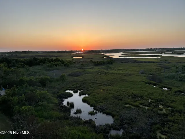 $885,000 | 127 South Boca Bay Lane, Unit A, Surf City, NC 28445