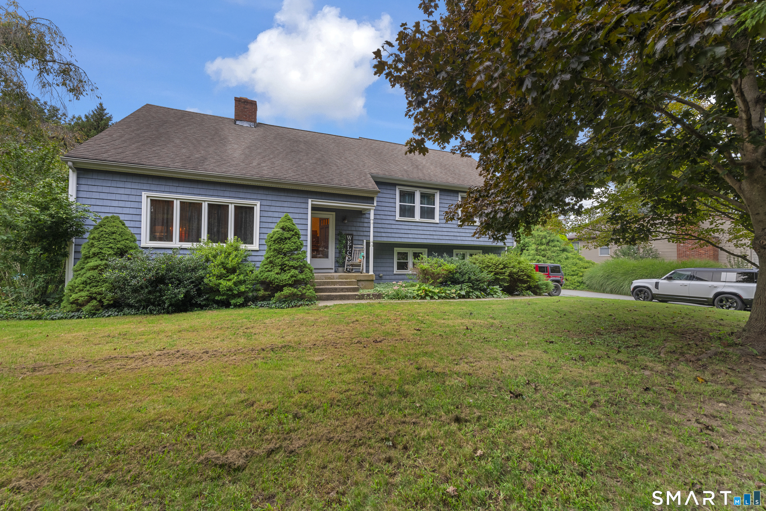30 High Ridge Drive Waterford, CT 06385 - Photo 3 of 34 Gallery Image 3