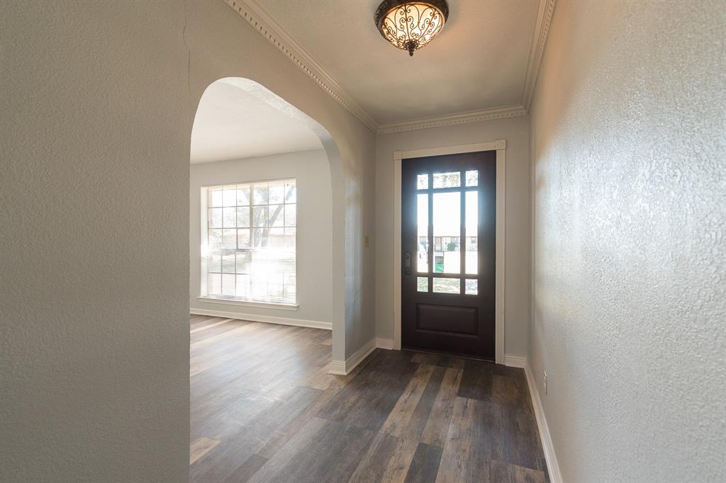 9190 Orbiter Circle Dallas, TX 75243 - Photo 8 of 25