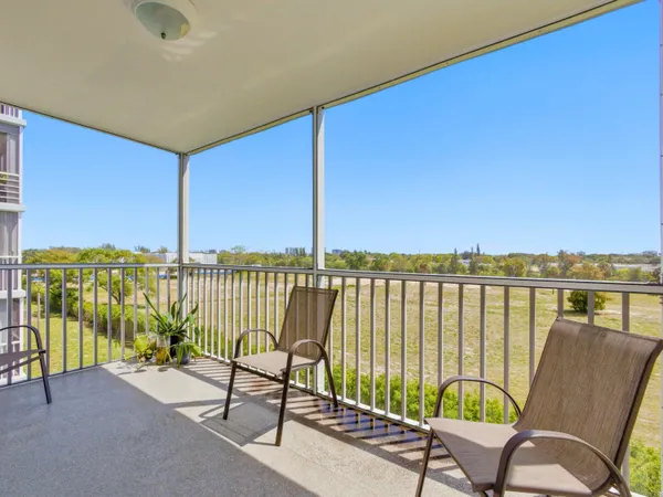 $2,300 | 5500 Northwest 2nd Avenue, Unit 519, Boca Raton, FL 33487