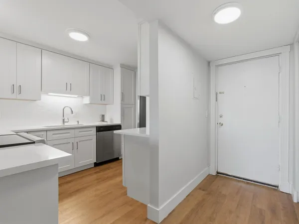 $2,300 | 5500 Northwest 2nd Avenue, Unit 519, Boca Raton, FL 33487