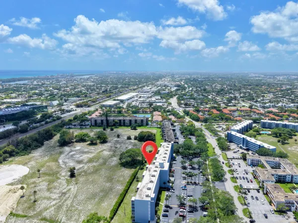 $2,300 | 5500 Northwest 2nd Avenue, Unit 519, Boca Raton, FL 33487