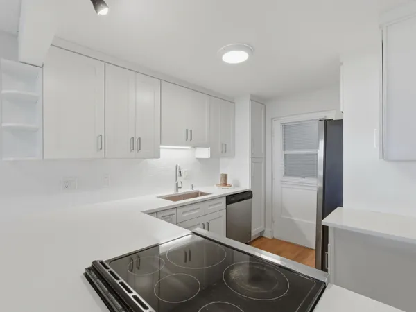 $2,300 | 5500 Northwest 2nd Avenue, Unit 519, Boca Raton, FL 33487