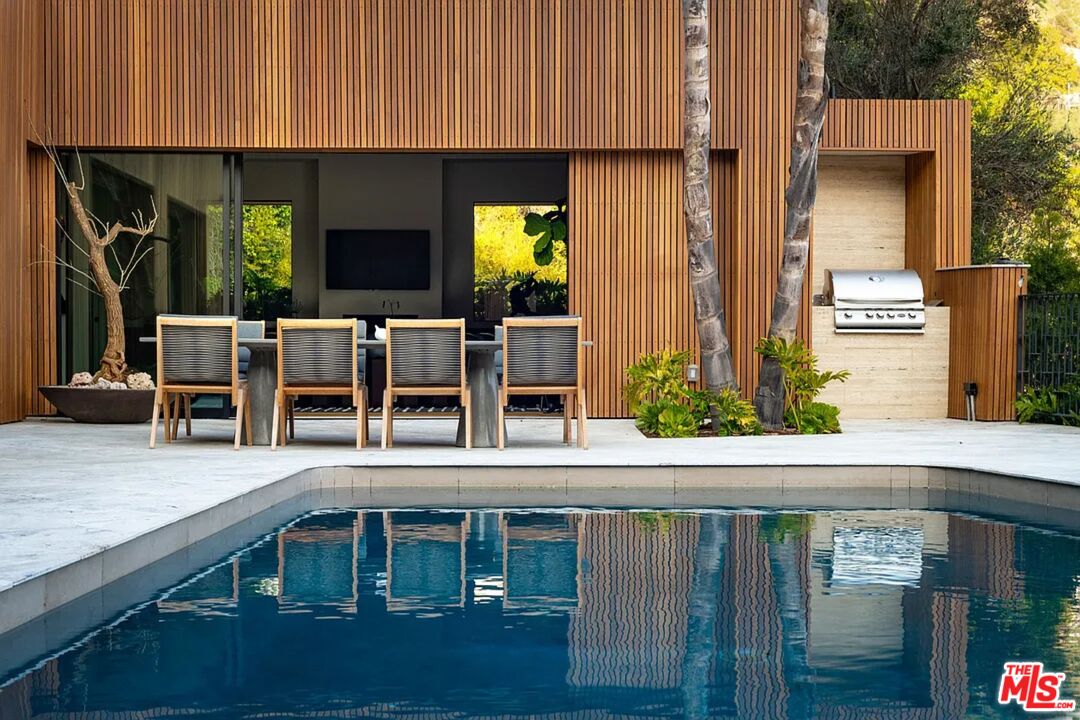1883 Rising Glen Road Los Angeles, CA 90069 - Photo 30 of 40 Gallery Image 30