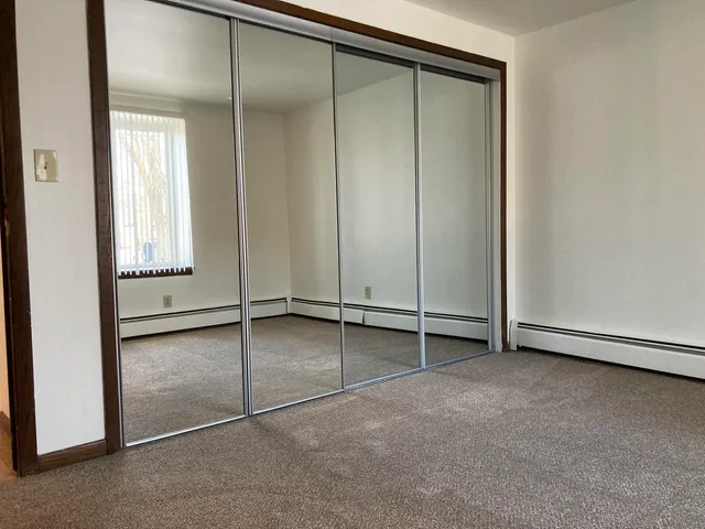 $1,295 | 1315 East Elmdale Court, Shorewood, WI 53211