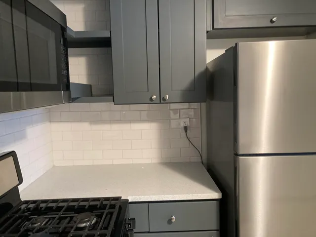 $1,295 | 1315 East Elmdale Court, Shorewood, WI 53211