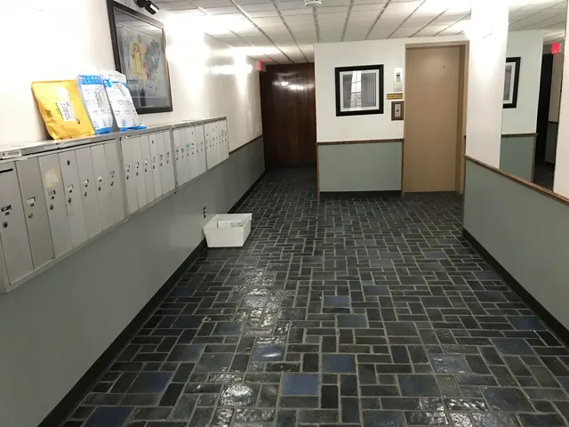 $1,295 | 1315 East Elmdale Court, Shorewood, WI 53211