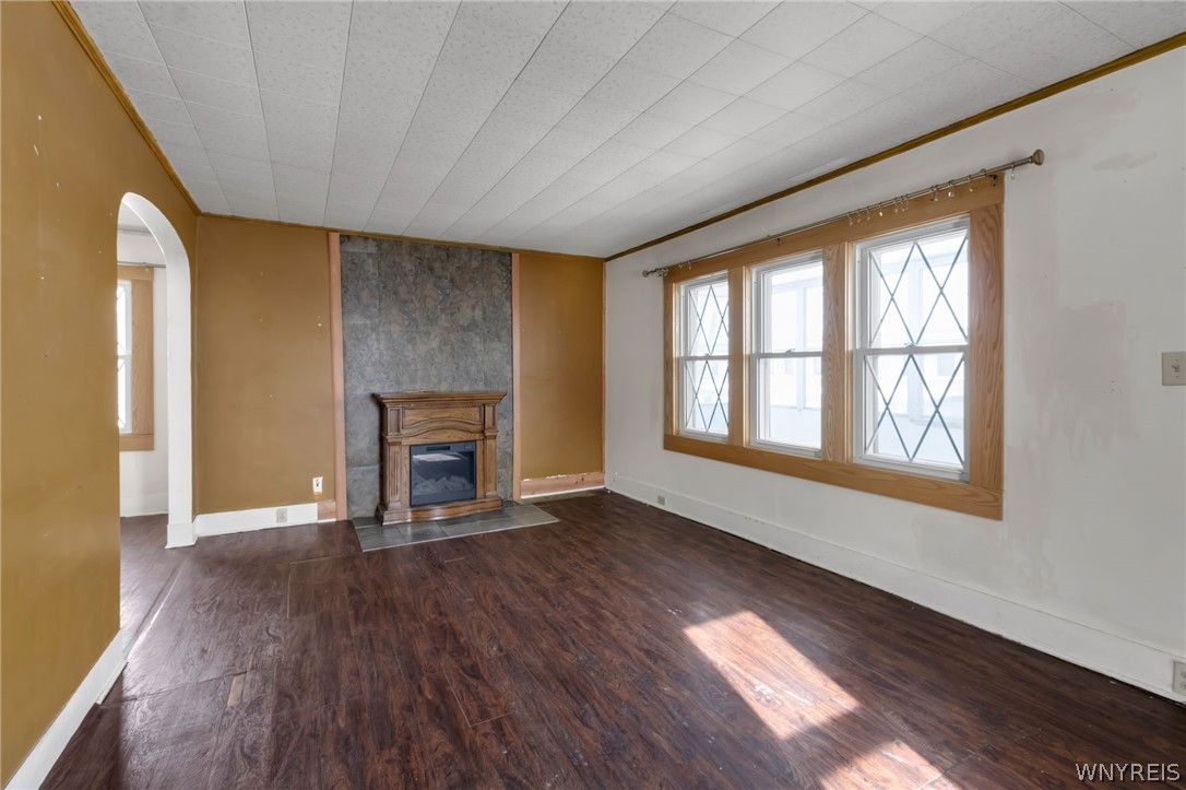 188 Cayuga Road Cheektowaga, NY 14225 - Photo 7 of 31