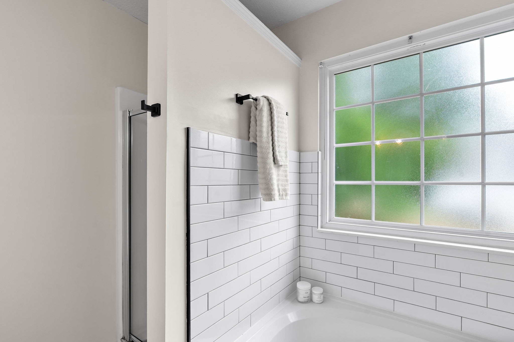 2104 Melody Drive Franklin, TN 37067 - Photo 21 of 30 a bathroom with a window