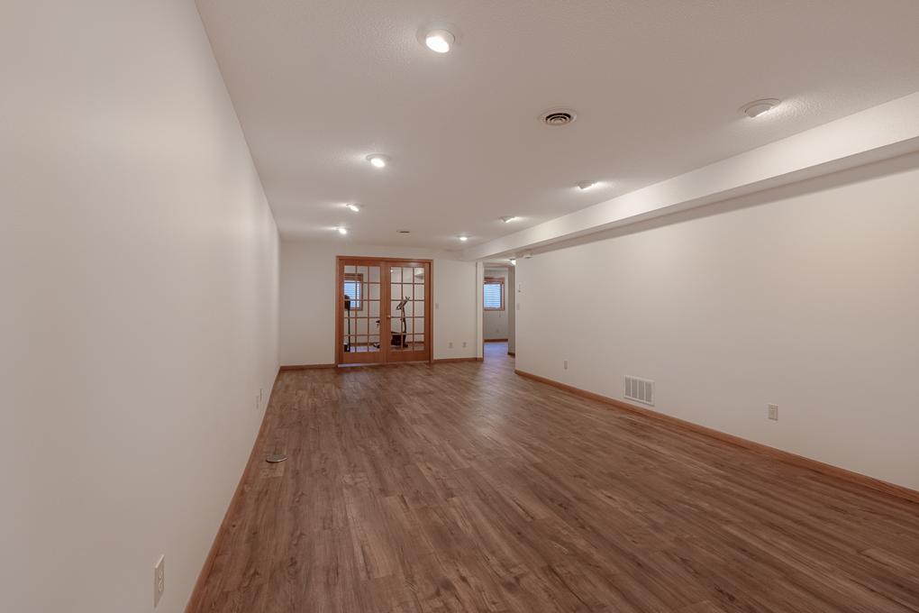 109 Creative Court Mankato, MN 56001 - Photo 31 of 46