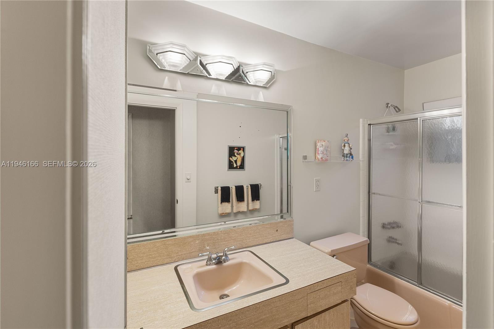 8115 Southwest 92nd Court Miami, FL 33173 - Photo 28 of 50