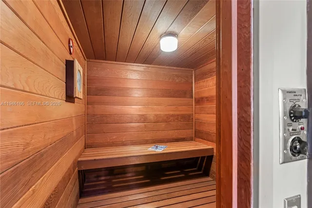 $1,448,000 | 8115 Southwest 92nd Court, Miami, FL 33173