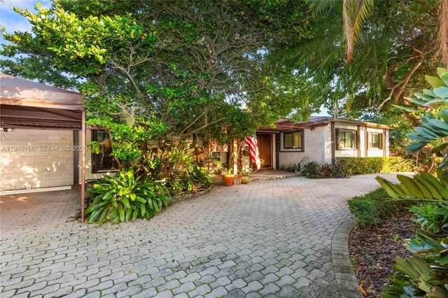 $1,448,000 | 8115 Southwest 92nd Court, Miami, FL 33173