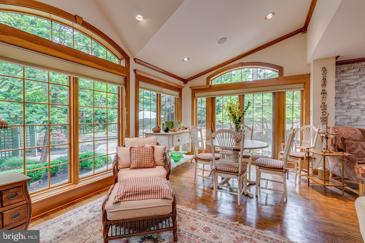 8 Thackery Lane Cherry Hill, NJ 08003 - Photo 11 of 51 Great room - hardwood floors