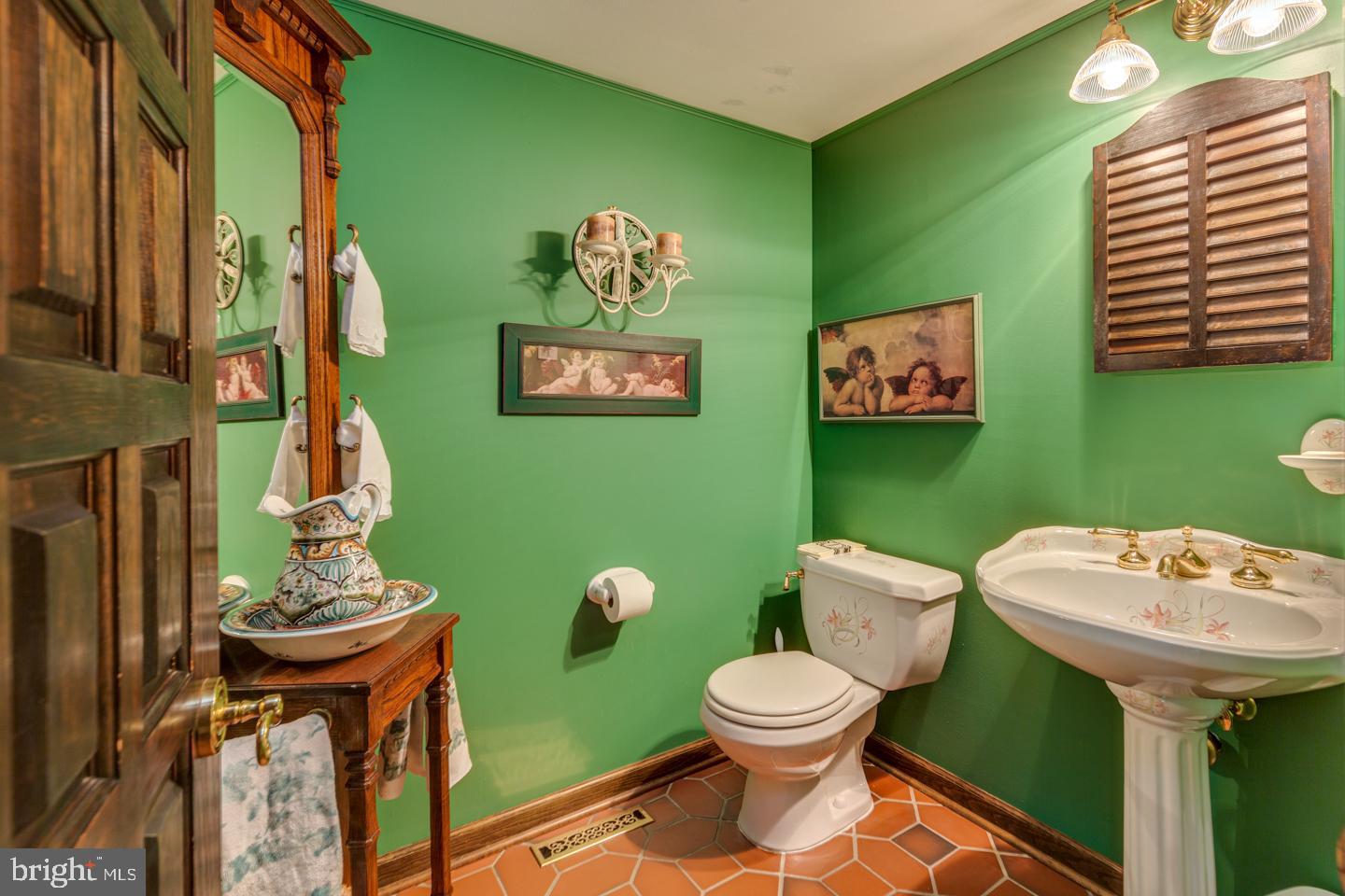 8 Thackery Lane Cherry Hill, NJ 08003 - Photo 25 of 51 1/2 Bath main level