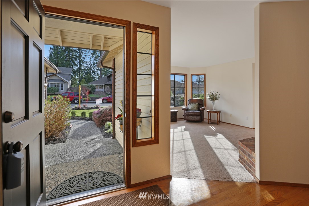 1508 Goat Trail Loop Road Mukilteo, WA 98275 - Photo 3 of 25 Gallery Image 3