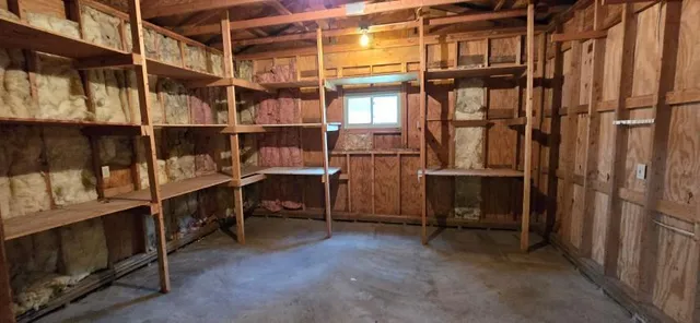 $184,900 | 503 Hawthorne Drive, Marshall, MN 56258