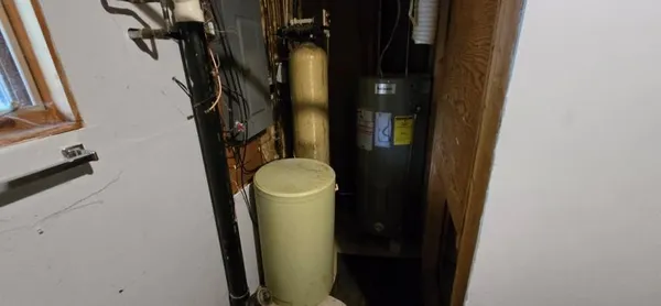 $164,900 | 503 Hawthorne Drive, Marshall, MN 56258