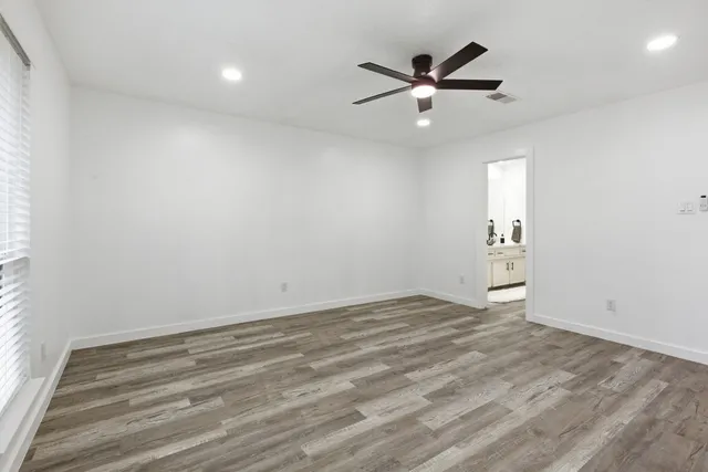 $2,600 | 2906 Colonial Drive, Sugar Land, TX 77479