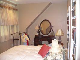 11 Hawthorne Valley Road Slatyfork, WV 26291 - Photo 17 of 35 Guest bedroom