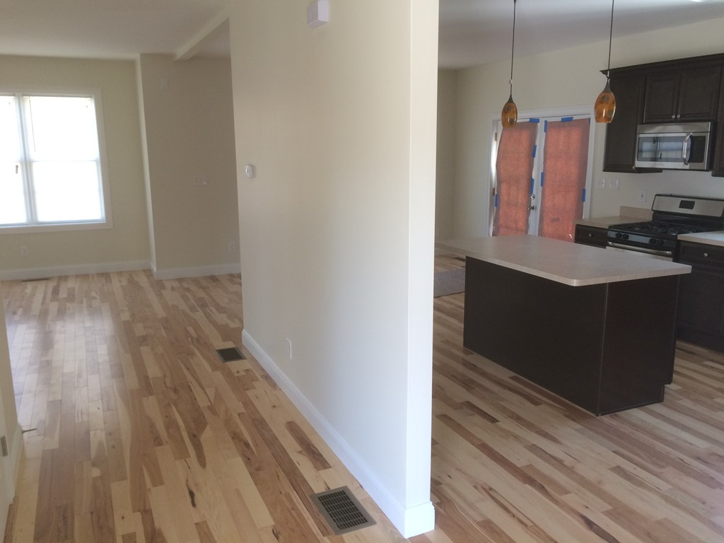 388 Central Street Springfield, MA 01105 - Photo 2 of 10
