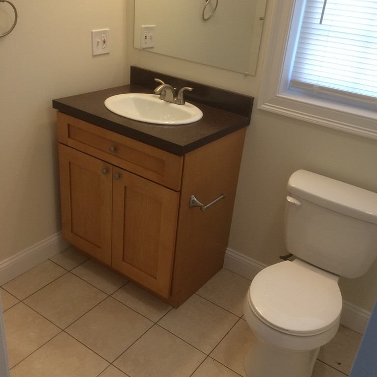 388 Central Street Springfield, MA 01105 - Photo 7 of 10