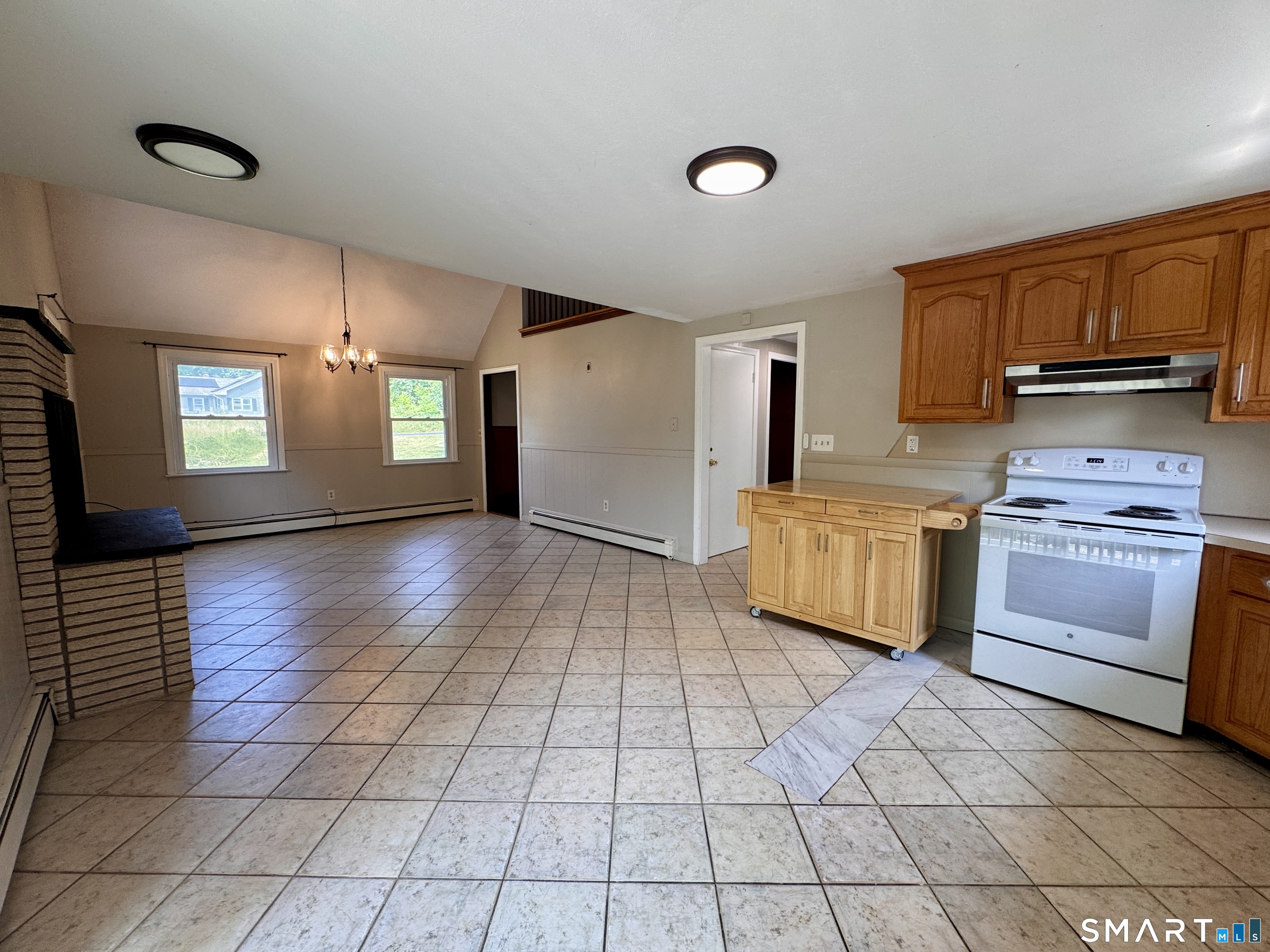138 Hampden Road Somers, CT 06071 - Photo 14 of 40