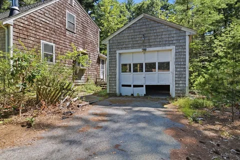 $499,900 | 321 Lakeshore Drive, Duxbury, MA 02332