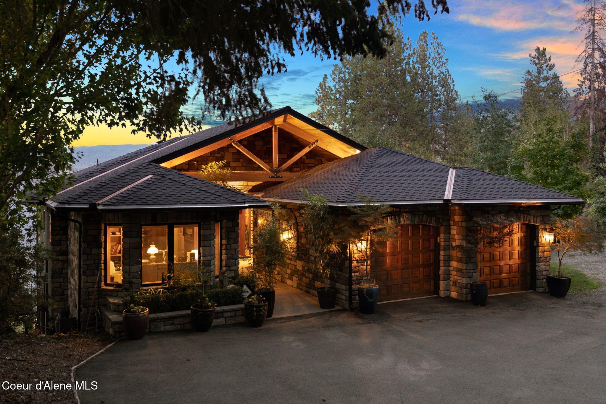 Inside-Spokane-Hayden-1