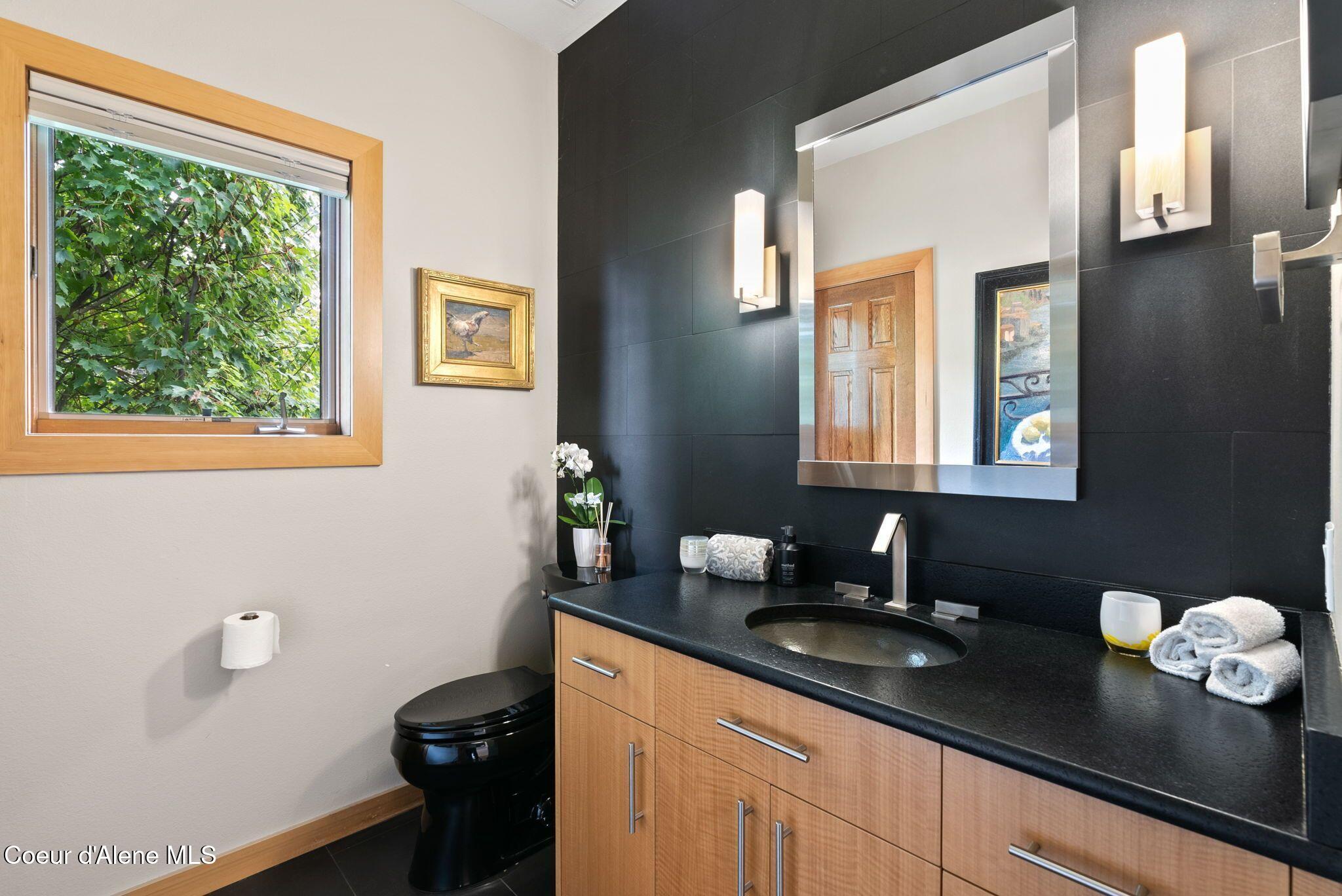 5357 East Hayden Lake Road Hayden, ID 83835 - Photo 29 of 116 Inside-Spokane-Hayden-28