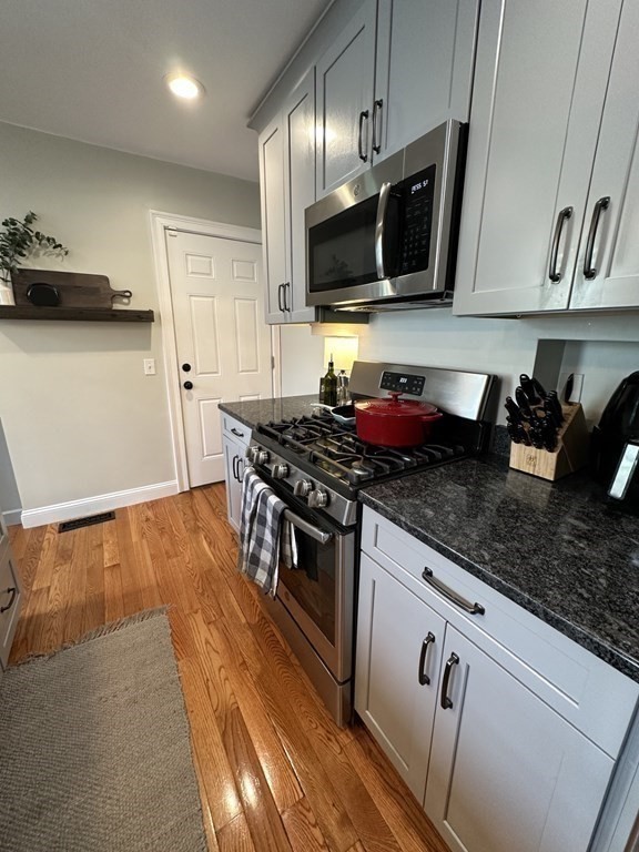 64 L Street Boston, MA 02127 - Photo 3 of 27