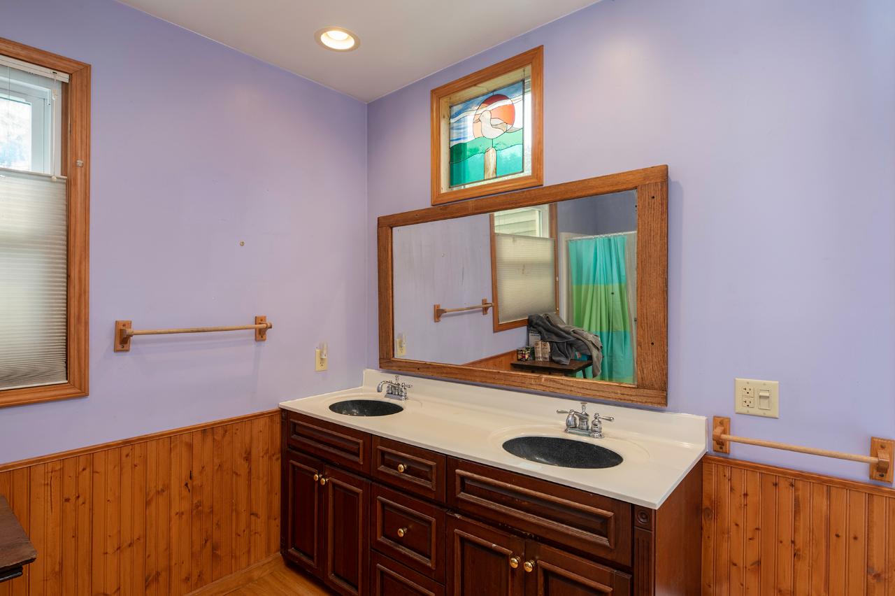 218 Elm Court Rhinelander, WI 54501 - Photo 9 of 27 Gallery Image 9