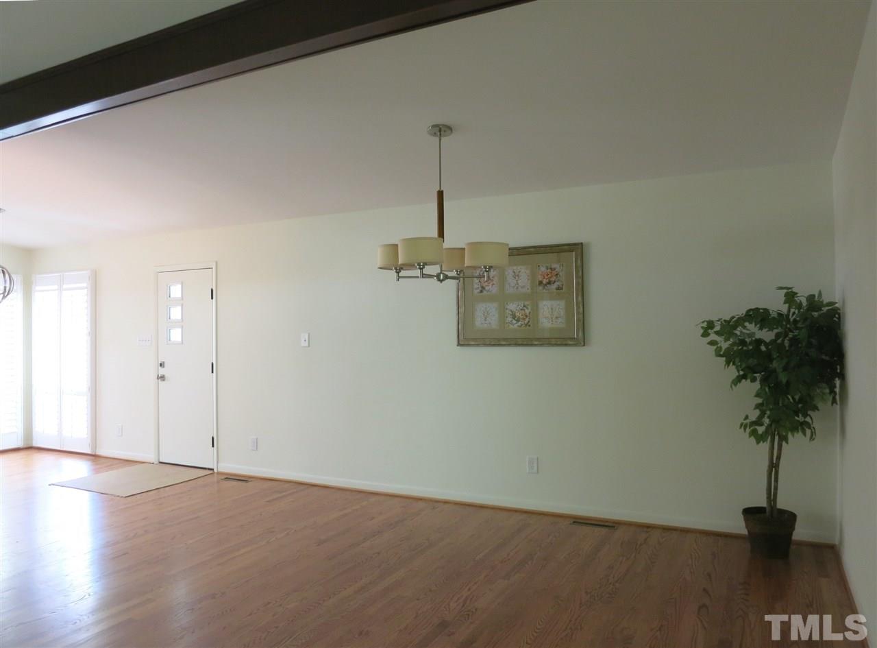 600 Davidson Street Raleigh, NC 27609 - Photo 8 of 25 Another view of the vaulted Dining Rm.
