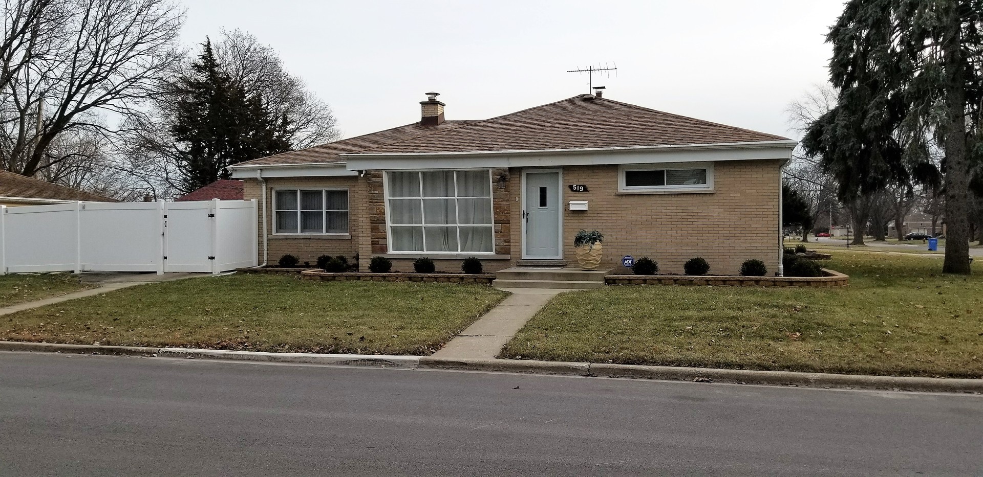519 High Ridge Road Hillside, IL 60162 - Photo 2 of 19