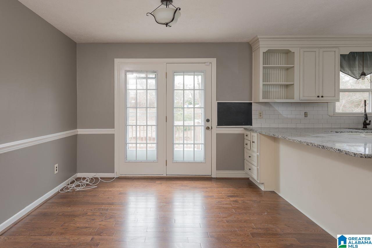 114 Hawthorne Street Talladega, AL 35160 - Photo 7 of 37