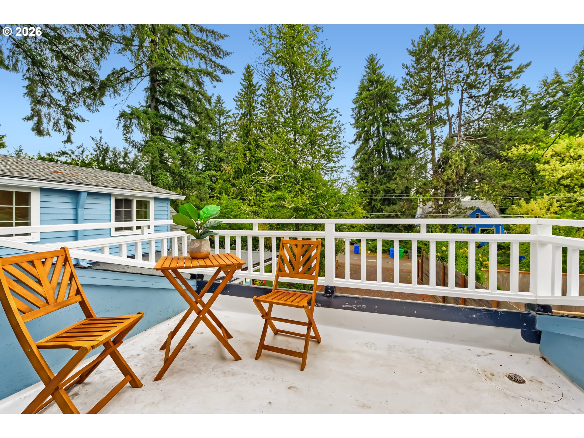3740 Southwest Comus Street Portland, OR 97219 - Photo 13 of 33 Balcony