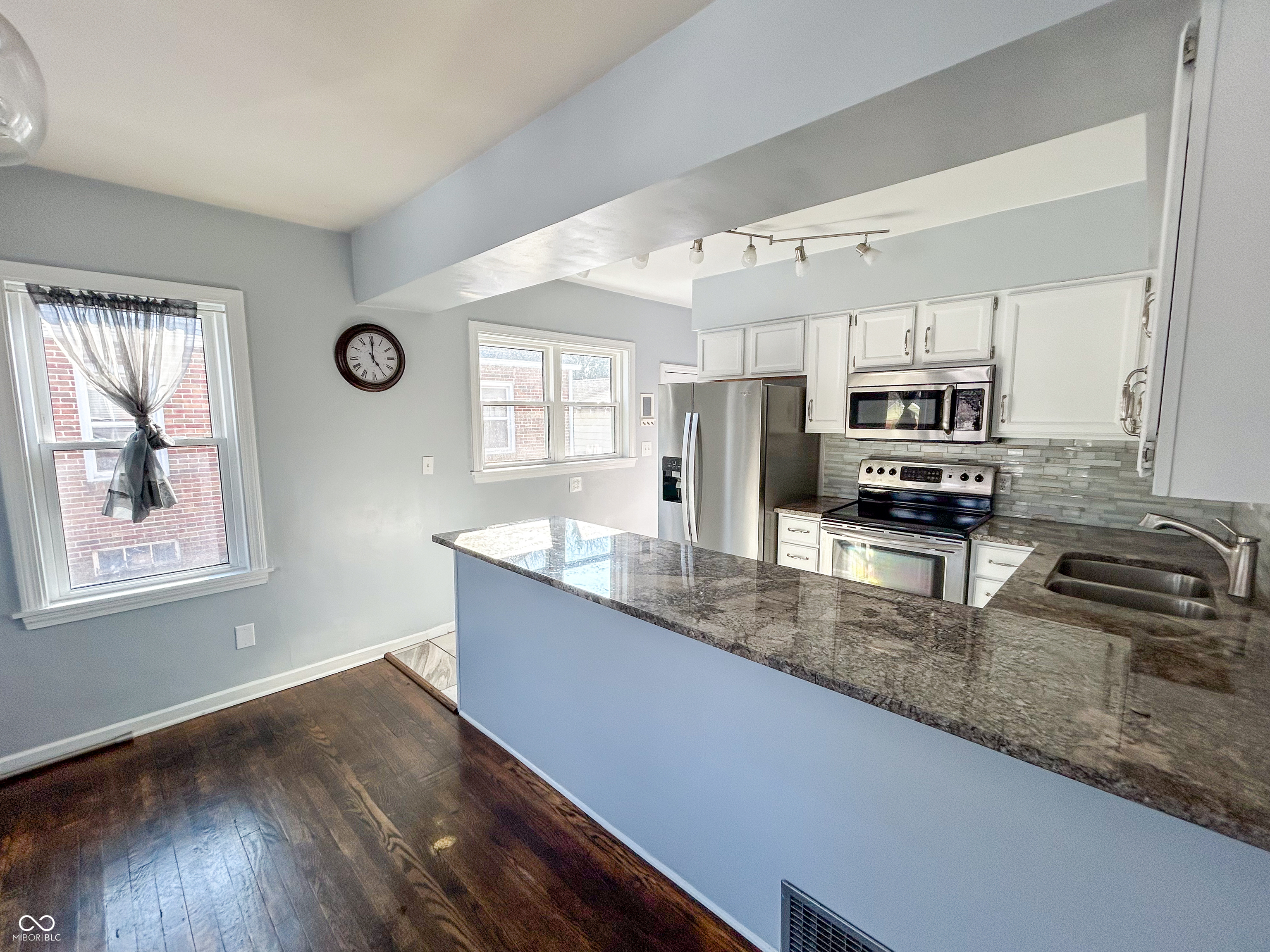 5846 North Keystone Avenue Indianapolis, IN 46220 - Photo 11 of 33