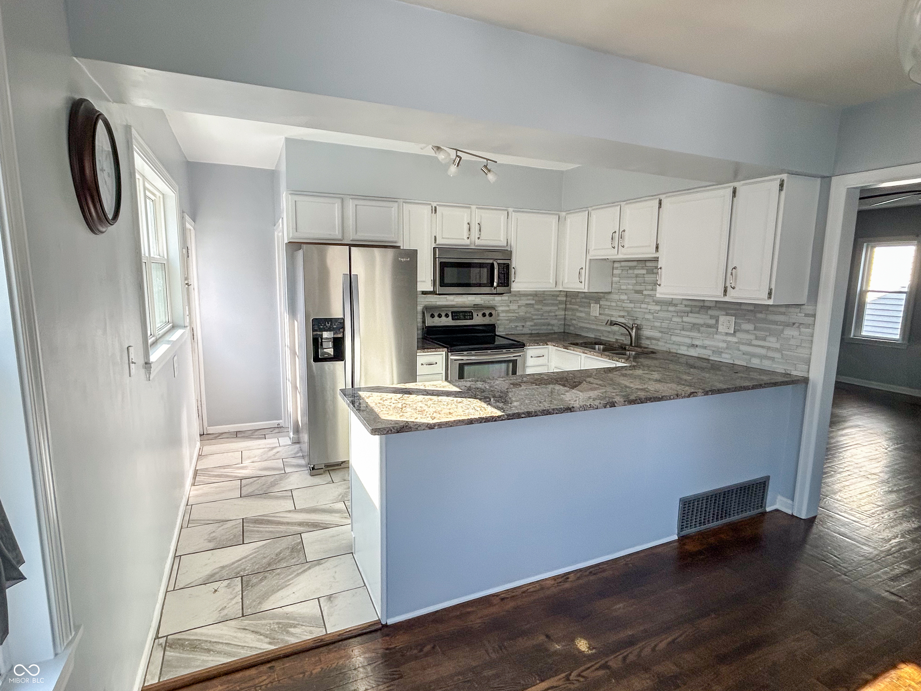 5846 North Keystone Avenue Indianapolis, IN 46220 - Photo 12 of 33