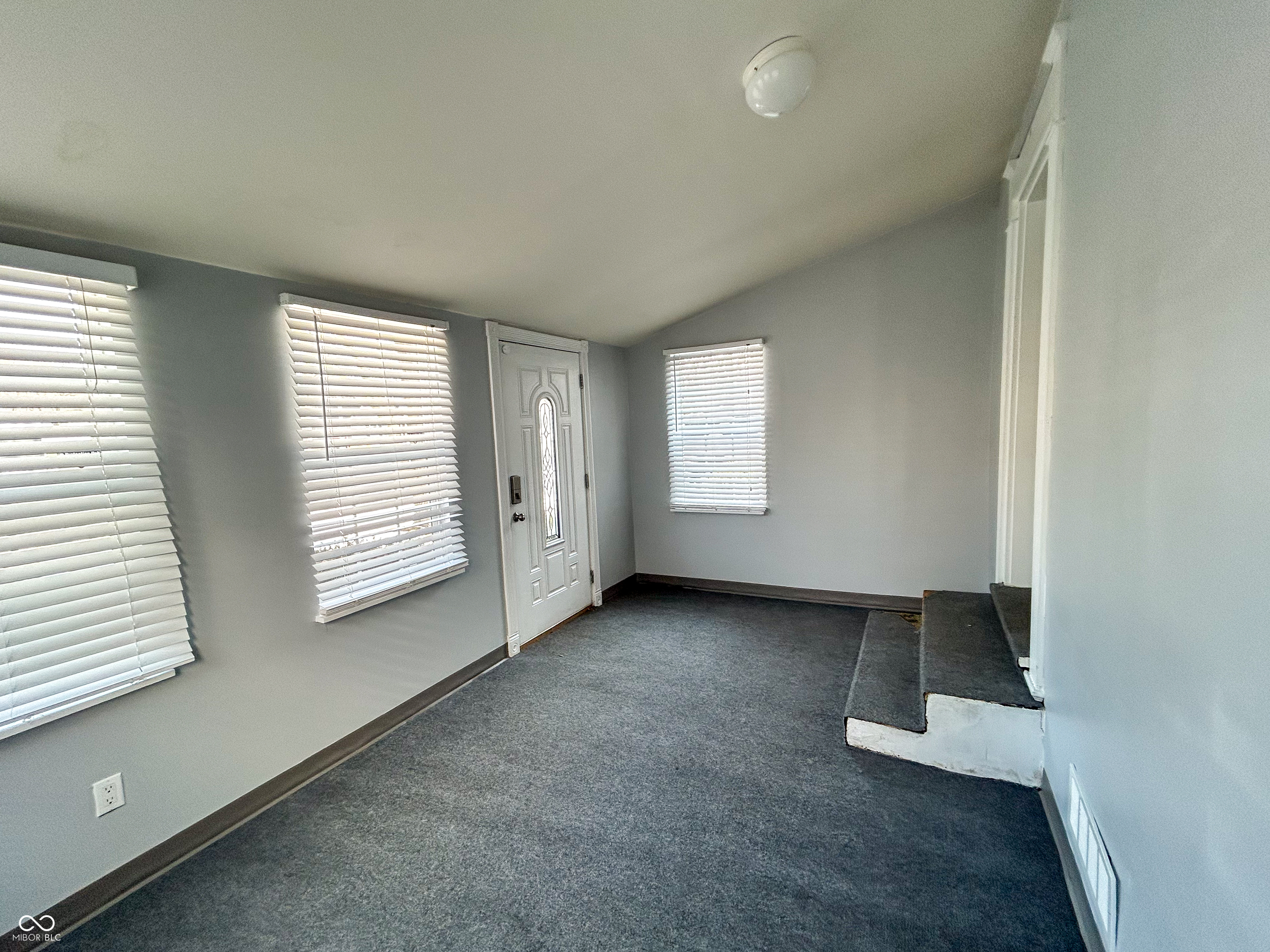 5846 North Keystone Avenue Indianapolis, IN 46220 - Photo 7 of 33