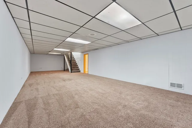 a view of empty room