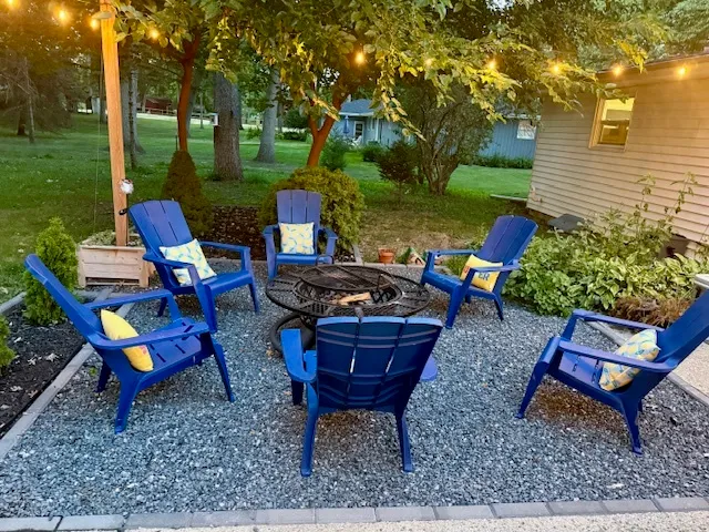 $2,700 | 36332 North Hawthorne Lane, Ingleside, IL 60041