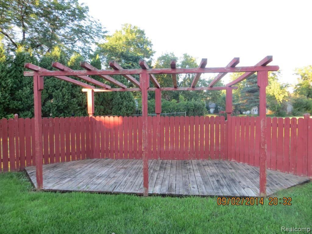 7163 Porter Road Grand Blanc, MI 48439 - Photo 25 of 36 IMG_0283.jpg