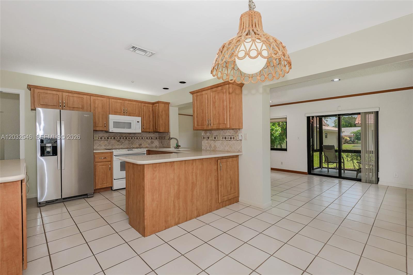 7905 Cloverfield Circle Boca Raton, FL 33433 - Photo 12 of 42