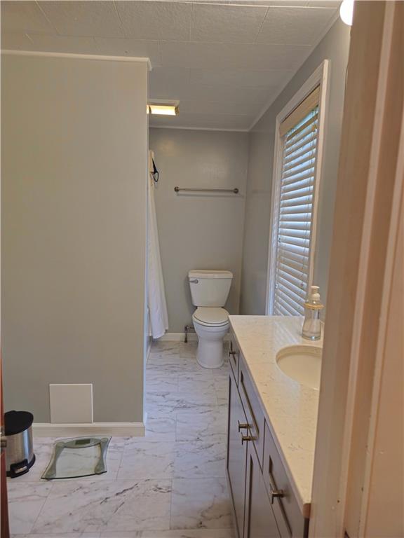 691 Old State Rte 66 Greensburg, PA 15601 - Photo 18 of 21 Upstairs bathroom