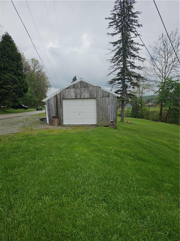 691 Old State Rte 66 Greensburg, PA 15601 - Photo 2 of 21 Garage