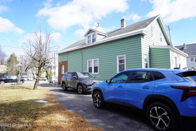 $275,000 | 106 McAlpin Street, Albany, NY 12209