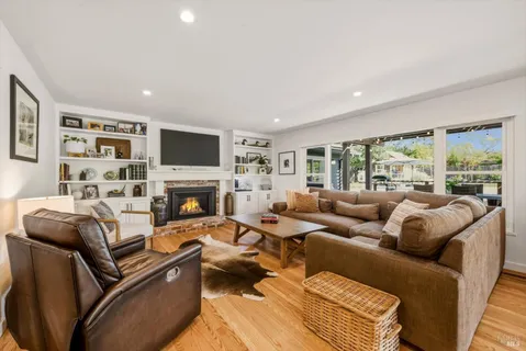 $2,700,000 | 1038 Lorraine Drive, Napa, CA 94558