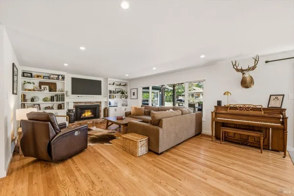 $2,700,000 | 1038 Lorraine Drive, Napa, CA 94558