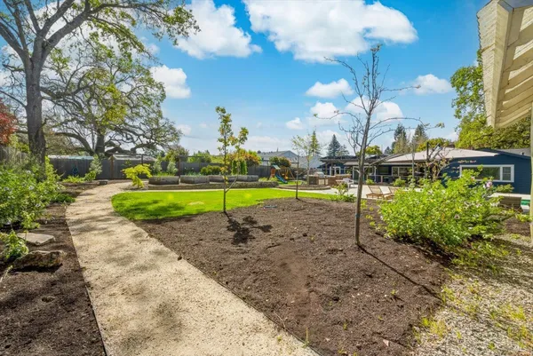 $2,700,000 | 1038 Lorraine Drive, Napa, CA 94558