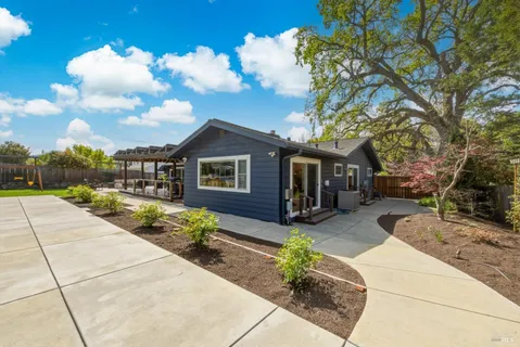 $2,700,000 | 1038 Lorraine Drive, Napa, CA 94558